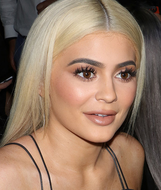 alt="Kylie Jenner"